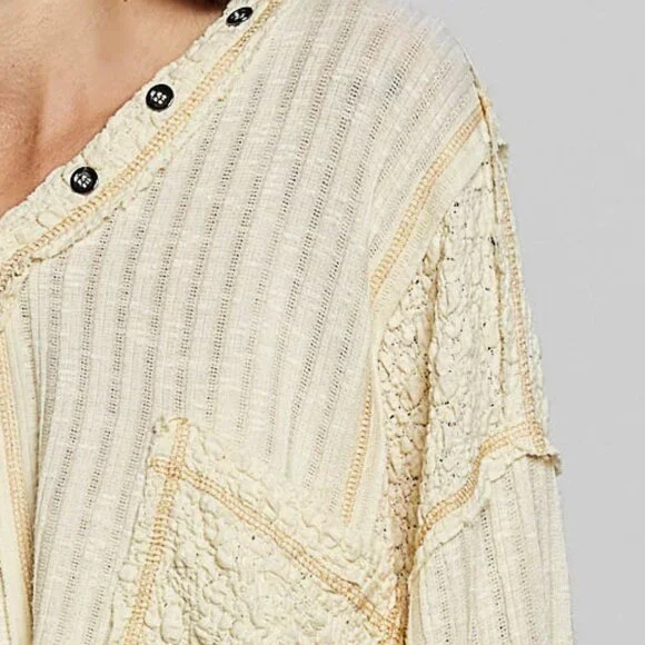 NWT POL V-Neck Long Sleeve Top with Stitch Detail - Picture 3 of 5